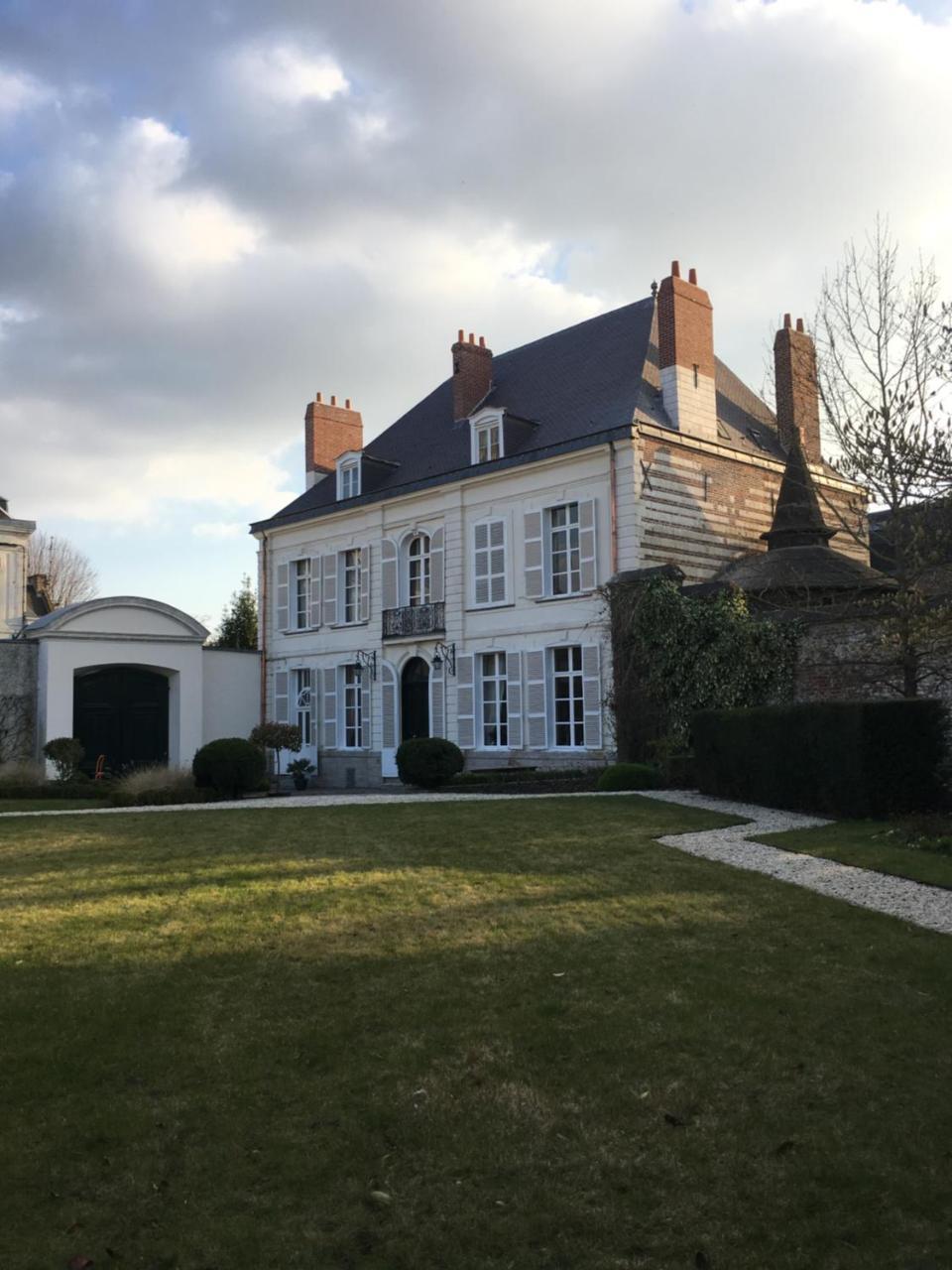 مبيت وإفطار أراس Entre Cour Et Jardin المظهر الخارجي الصورة